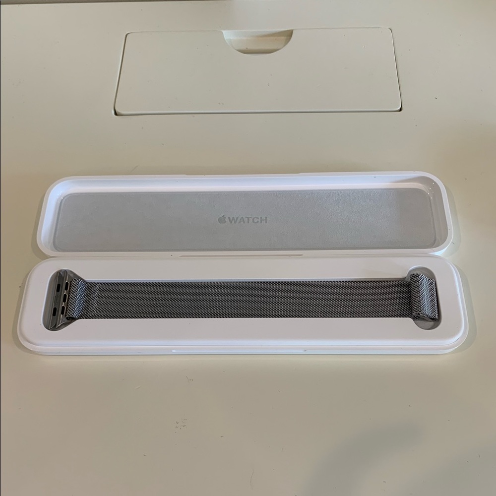 Milanese Loop, Stainless Steel Magnetic Closure